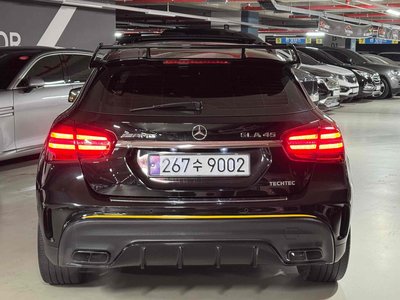 MERCEDES-BENZ GLA - 4