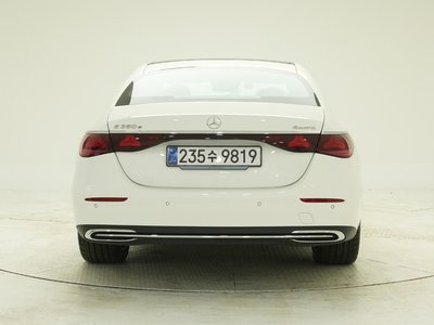 MERCEDES-BENZ E-CLASS - 3