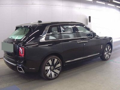 ROLLS-ROYCE CULLINAN - 5