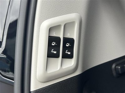 TOYOTA LAND CRUISER PRADO - 8