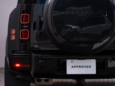 LAND ROVER DEFENDER - 8