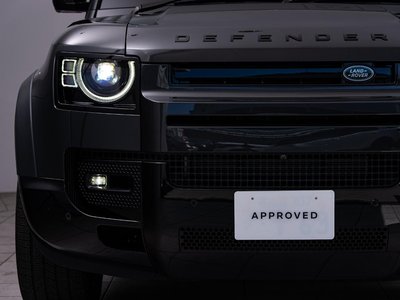 LAND ROVER DEFENDER - 9