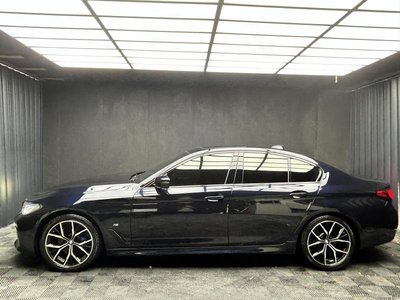 BMW 5 SERIES - 4