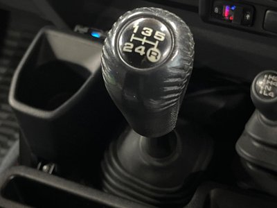 2015 Toyota LAND CRUISER 70 — миниатюра 22