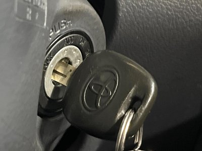 2015 Toyota LAND CRUISER 70 — миниатюра 28
