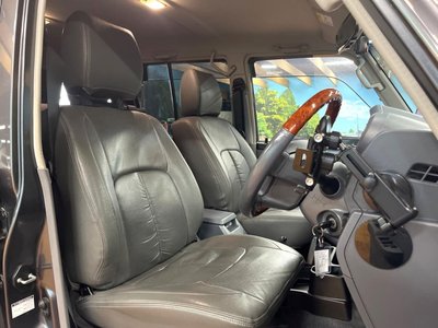 صورة 8 لـ 2015 Toyota LAND CRUISER 70