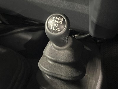 2015 Toyota LAND CRUISER 70 — миниатюра 23