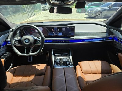 BMW 7 SERIES - 8
