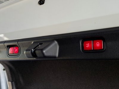 2023 Mercedes-BENZ EQE 缩略图 37