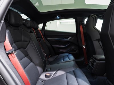 2025 Porsche TAYCAN — миниатюра 22