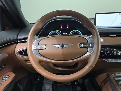2022 Genesis GV70 — миниатюра 18