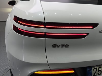 2022 Genesis GV70 — фото 10