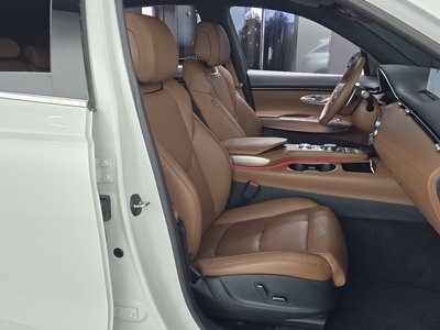 2022 Genesis GV70 — миниатюра 16