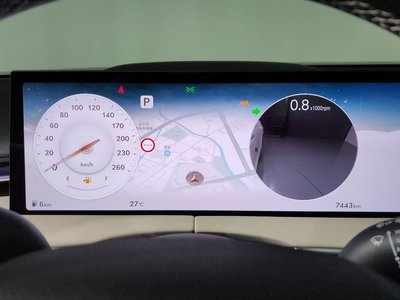 2025 Genesis GV70 — миниатюра 11