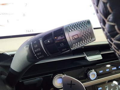 2025 Genesis GV70 — миниатюра 36