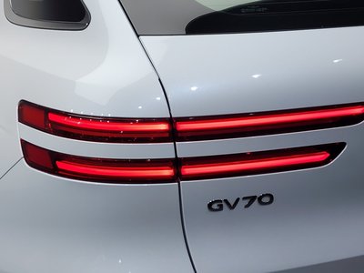 2025 Genesis GV70 — фото 10