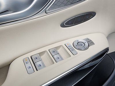2025 Genesis GV70 — миниатюра 34