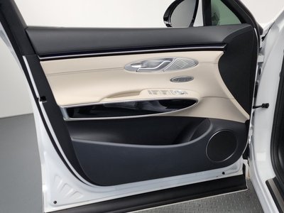 2025 Genesis GV70 — миниатюра 14