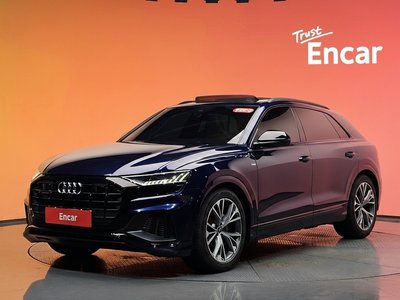 2022 AUDI Q8 photo 1