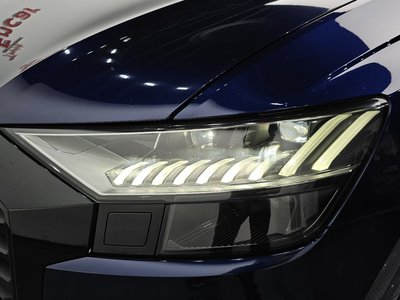2022 AUDI Q8 photo 9