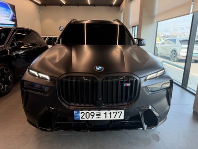 صورة 1 لـ 2024 BMW X7