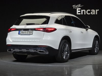 MERCEDES-BENZ GLC - 4