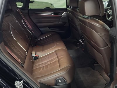 BMW 6 SERIES GT - 10