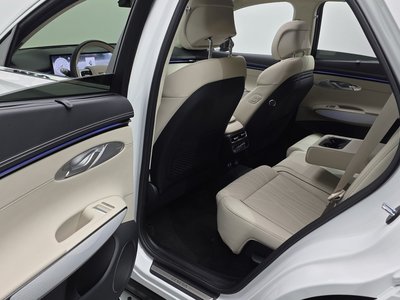 صورة مصغرة 18 لـ 2025 Genesis GV70