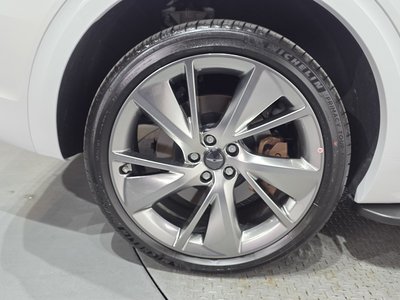 صورة 6 لـ 2025 Genesis GV70