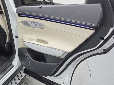صورة مصغرة 15 لـ 2025 Genesis GV70