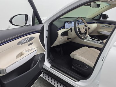 صورة مصغرة 13 لـ 2025 Genesis GV70