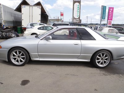 NISSAN SKYLINE GT-R - 8