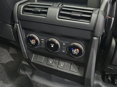 صورة مصغرة 18 لـ 2025 LAND Rover DEFENDER