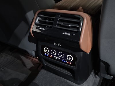 2024 BMW I5 thumbnail 30