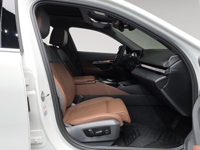 2024 BMW I5 thumbnail 16