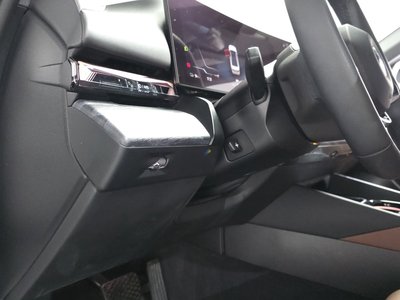 2024 BMW I5 thumbnail 35