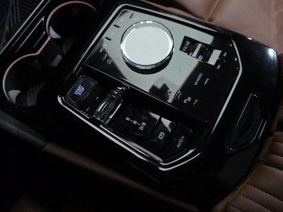 2024 BMW I5 thumbnail 12