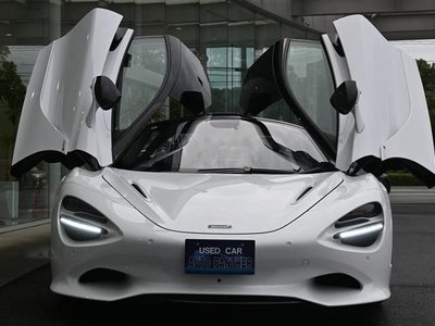 MCLAREN MCLAREN 750S - 8