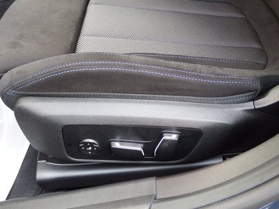 صورة مصغرة 59 لـ 2025 BMW 3 SERIES