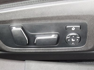 صورة مصغرة 29 لـ 2025 BMW 3 SERIES