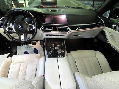 BMW X7 - 10