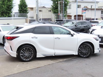 صورة 6 لـ 2023 Lexus RX