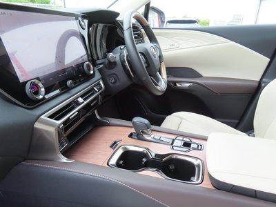 2023 Lexus RX thumbnail 12