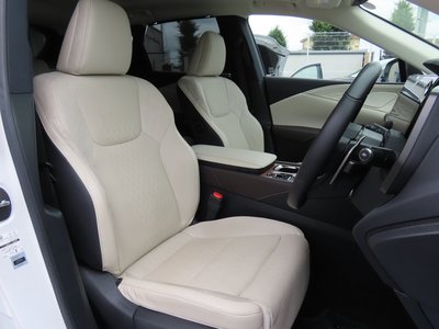 2023 Lexus RX thumbnail 15