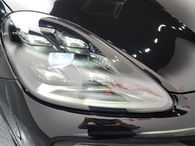 PORSCHE CAYENNE - 9