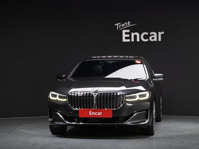 BMW 7 SERIES - 2