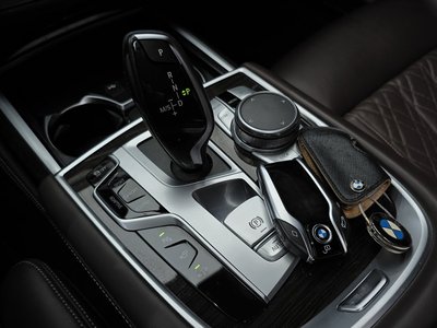BMW 7 SERIES - 9