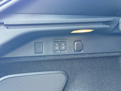 صورة مصغرة 43 لـ 2025 Lexus RX