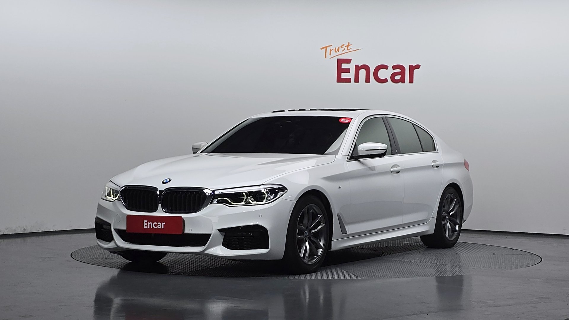 BMW 5 SERIES - View 1