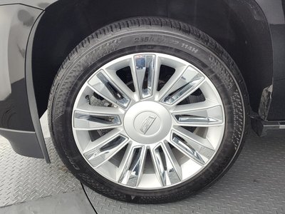 CADILLAC ESCALADE - 6